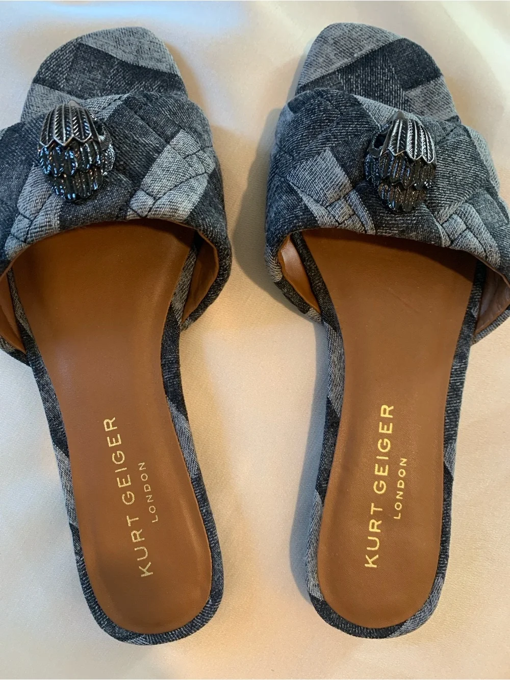 Kurt Geiger KENSING Quilted BLUE DENIM Open-Toe Slide Mules. 
size 9 - Picture 2 of 8